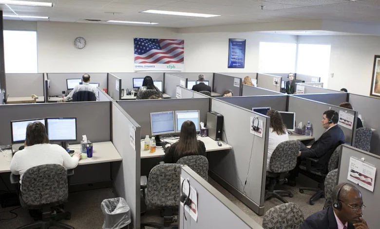 How does a call center employee maintain his health?