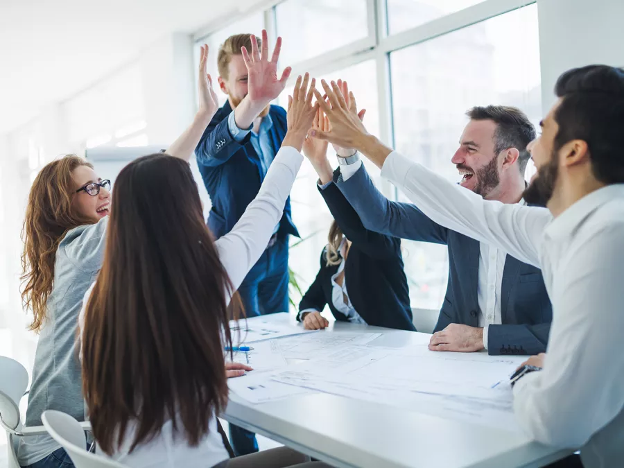 طريقة الاحتفال بعيد الفطر في العمل