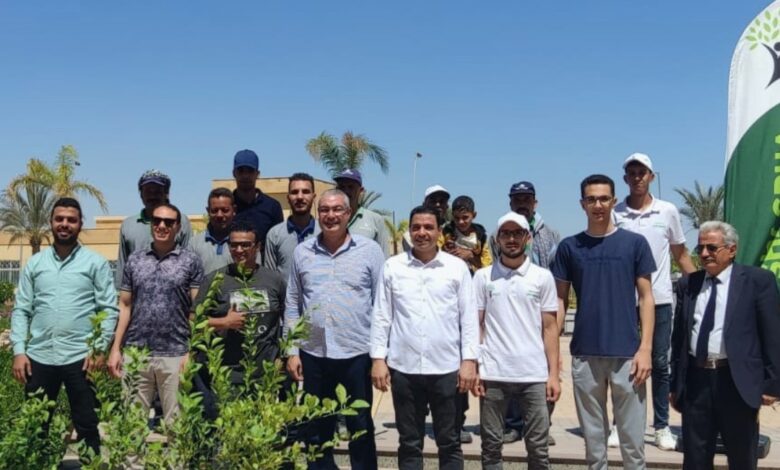 واحات السيليكون تشارك في حملة شجرها