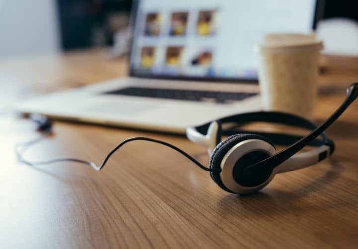 استراتيجيات شركات التعهيد المحلية لجذب الكفاءات والحفاظ عليها في ظل المنافسة العالمية