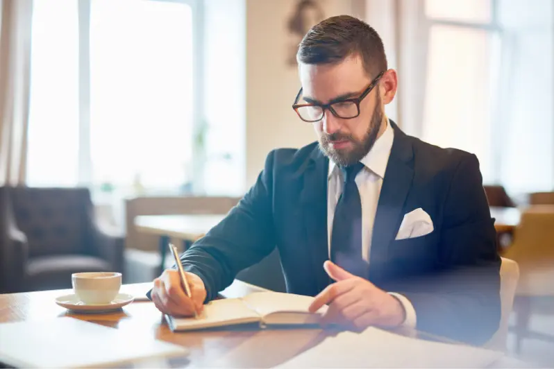 تطوير قيادات التعهيد.. المفتاح الذهبي لجذب الاستثمارات وتعزيز التنافسية