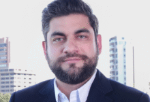 كيف قاد دي فيسي "أونوسكوير" لتصبح من أسرع شركات البرمجيات نموًا في العالم؟