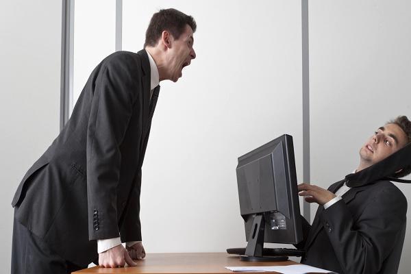 كيف يمكن تحويل قائد فريق ضعيف إلى قائد فريق ناجح؟