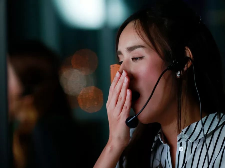 نصائح لنوم أفضل لموظفي الكول سنتر