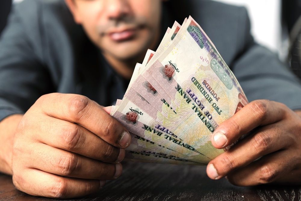 كيف تدير شركات التعهيد فى مصر بند الأجور المتغيرة؟
