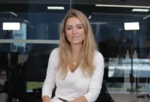 نويلو.. موسوعة قانونية تعيد صياغة دور الإدارة داخل شركات التعهيد متعددة الجنسيات